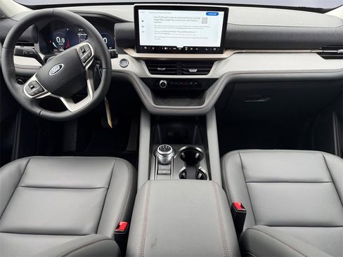 New 2026 Ford Explorer Active w/ Active Comfort Package image 12