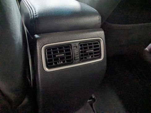 Used 2015 Nissan Altima 2.5 SV w/ Convenience Package FWD image 24