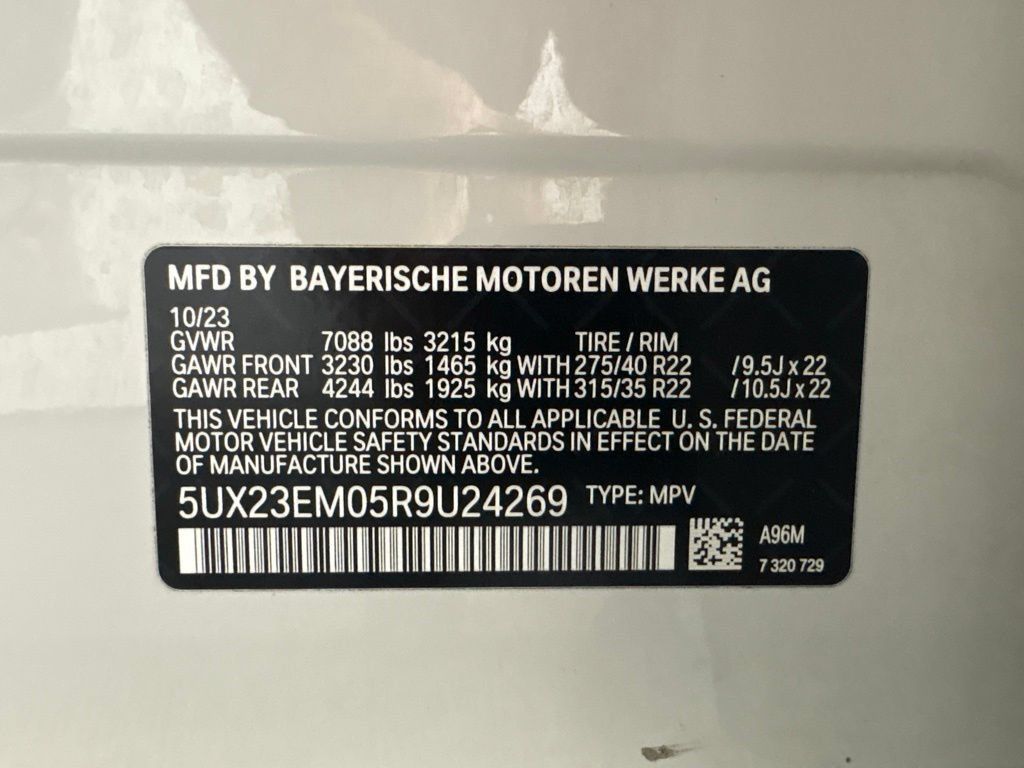 Certified 2024 BMW X7 xDrive40i w/ M Sport Package AWD/4WD image 35