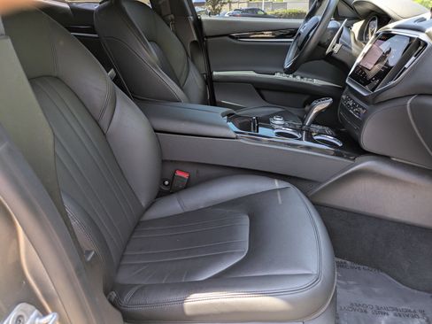 Certified 2022 Maserati Ghibli Modena Q4 AWD/4WD image 31