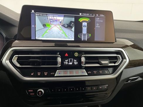 Used 2024 BMW X3 xDrive30i w/ Convenience Package image 17