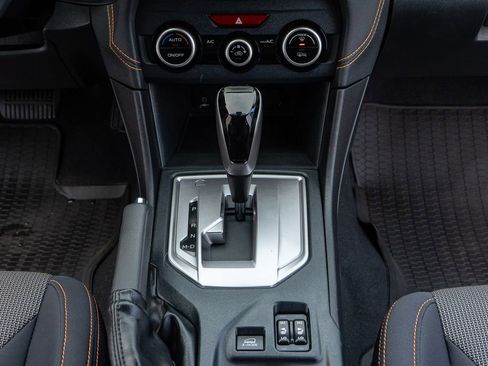 Used 2021 Subaru Crosstrek 2.0i Premium w/ Moonroof Package image 24