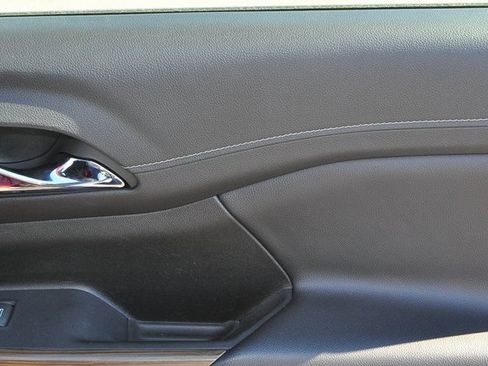 Used 2023 GMC Acadia SLE w/ Driver Convenience Package image 23