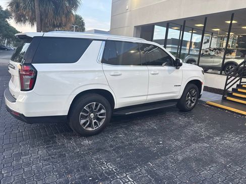 Used 2022 Chevrolet Tahoe LT w/ Luxury Package RWD image 6