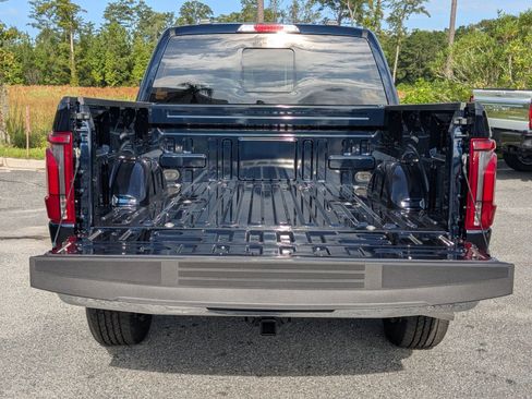 New 2025 Ford F150 Lariat w/ Equipment Group 501A Mid image 14