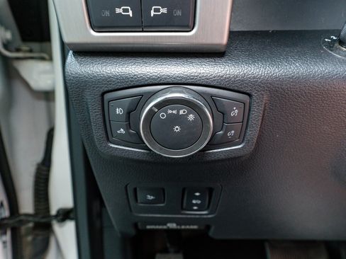 Used 2017 Ford F350 Platinum w/ Platinum Ultimate Package image 41