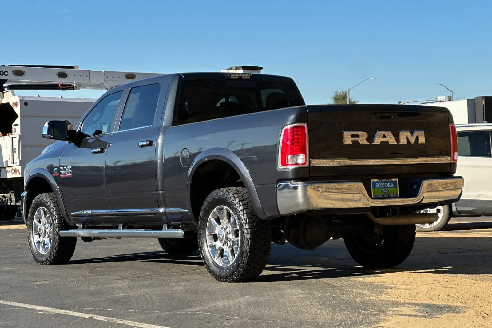 Used 2016 RAM 3500 Laramie Longhorn AWD/4WD image 6