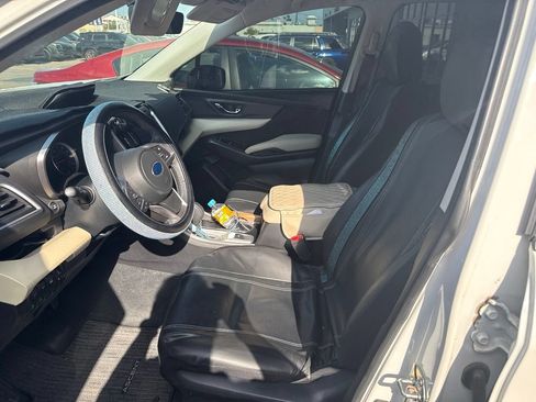 Used 2020 Subaru Ascent Premium w/ Convenience Package AWD/4WD image 3