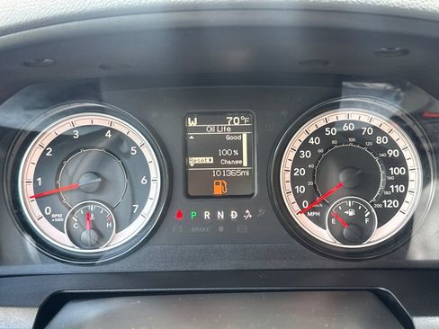 Used 2019 RAM 1500 Classic SLT AWD/4WD image 21