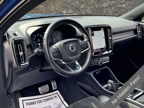 Used 2021 Volvo XC40 T5 R-Design w/ Climate Package AWD/4WD image 12