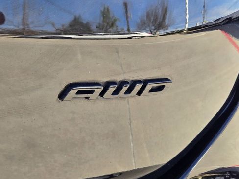 Used 2022 Ford Edge SE w/ Black Appearance Package image 11