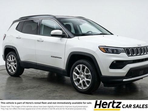 Used 2025 Jeep Compass Limited image 1