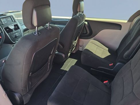Used 2011 Chrysler Town & Country Touring FWD image 26
