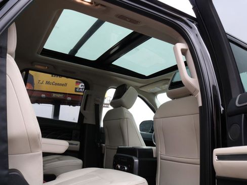 Used 2018 Ford Expedition Max Platinum image 52