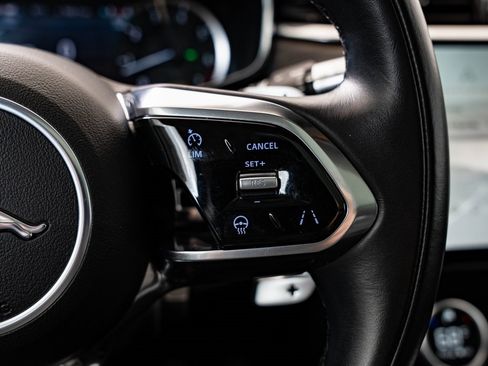 Used 2021 Jaguar F-PACE S image 29