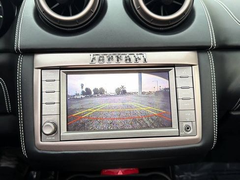 Used 2012 Ferrari California RWD image 17