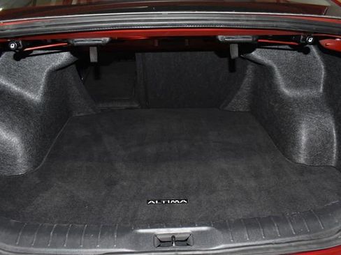 Used 2024 Nissan Altima 2.5 SV image 33