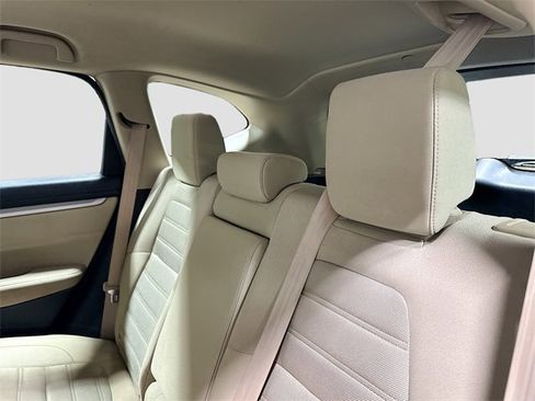 Used 2019 Honda CR-V LX image 24