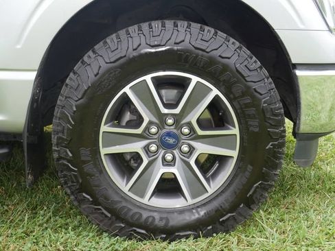 Used 2021 Ford F150 XLT w/ Equipment Group 302A High AWD/4WD image 14