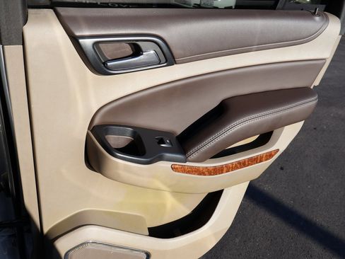 Used 2017 Chevrolet Tahoe Premier image 16