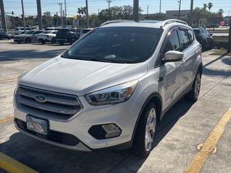 Used 2019 Ford Escape Titanium video 1