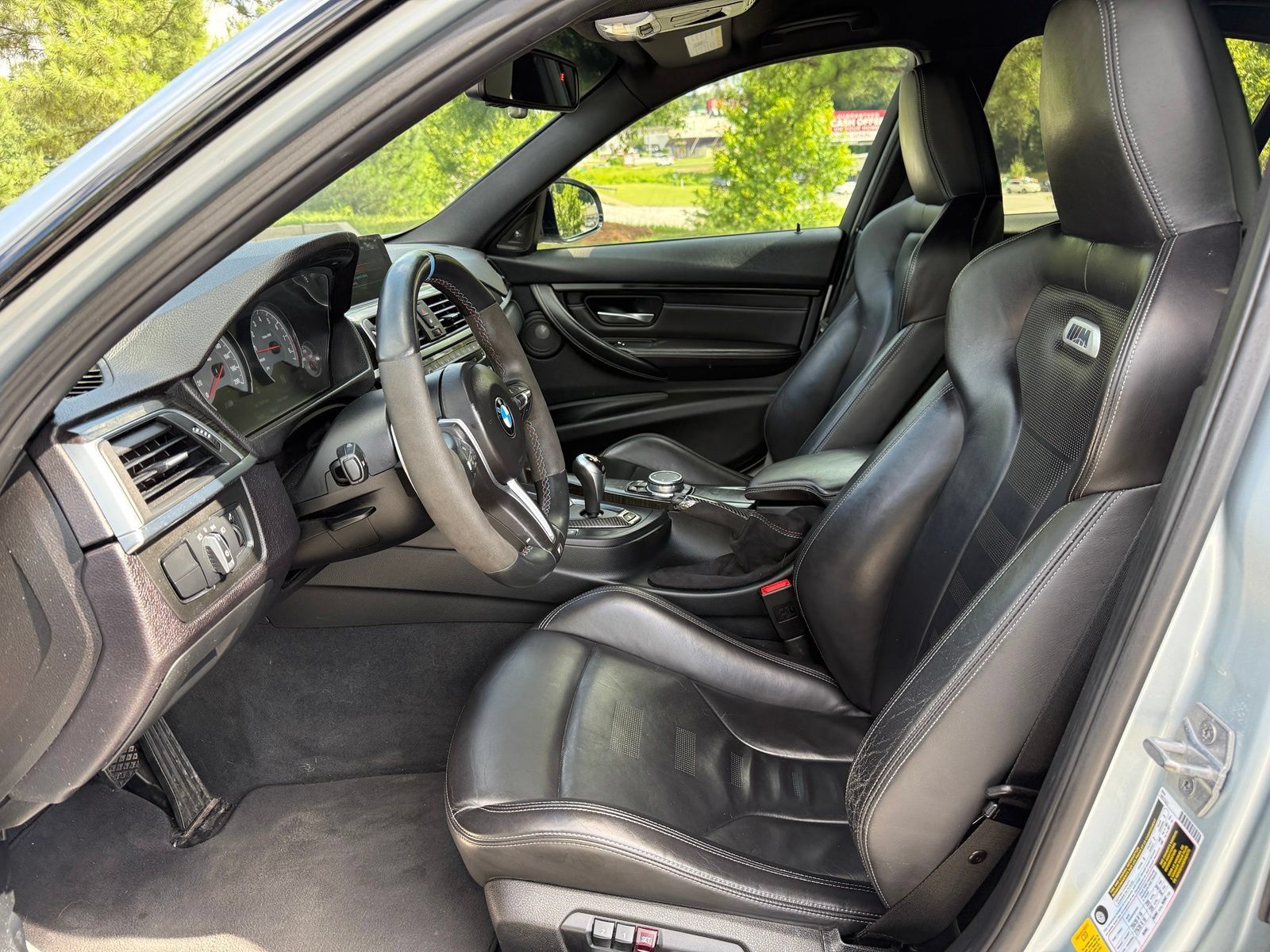 Used 2017 BMW M3 RWD image 33