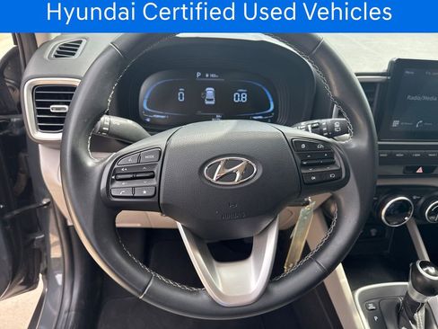 Certified 2023 Hyundai Venue SEL FWD image 18