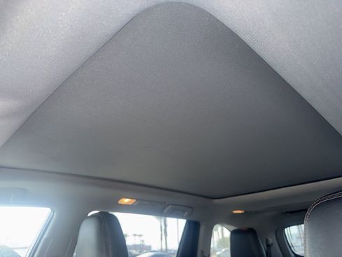 Used 2019 Toyota Highlander Limited image 7