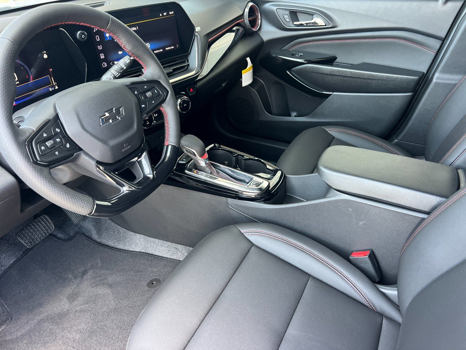 New 2026 Chevrolet Trax RS w/ Driver Confidence Package FWD image 10
