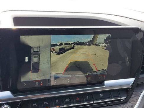 New 2026 GMC Sierra 1500 SLT image 24