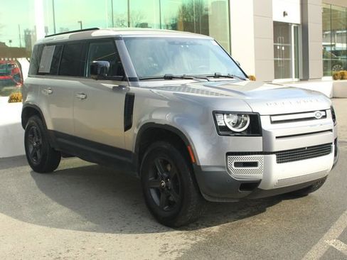 Used 2023 Land Rover Defender 110 image 10