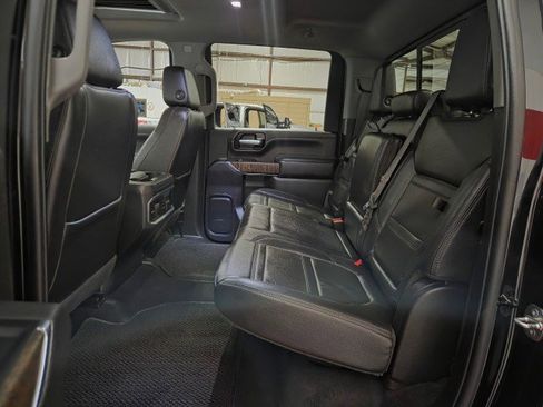 Used 2022 GMC Sierra 2500 Denali image 9