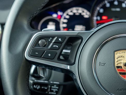 Certified 2023 Porsche Cayenne S image 27