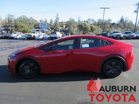 New 2026 Toyota Prius Plug-In Hybrid image 5