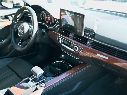 Used 2020 Audi A4 2.0T allroad Premium Plus w/ Premium Plus Package image 17