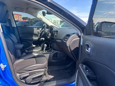 Used 2020 Jeep Compass Latitude AWD/4WD image 12
