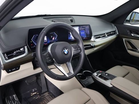Certified 2023 BMW X1 xDrive28i w/ Convenience Package AWD/4WD image 7