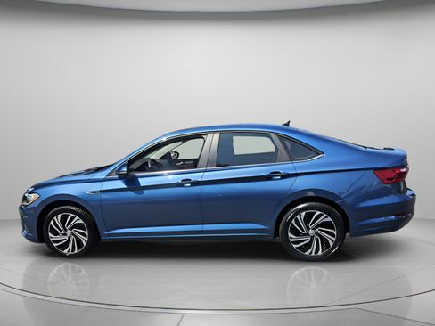 Used 2020 Volkswagen Jetta SEL Premium FWD image 2