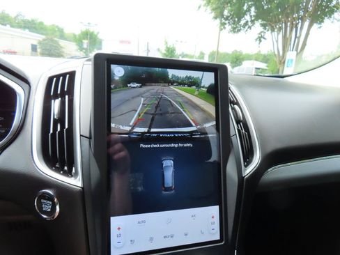 Used 2021 Ford Edge Titanium w/ Cargo Accessory Package FWD image 29