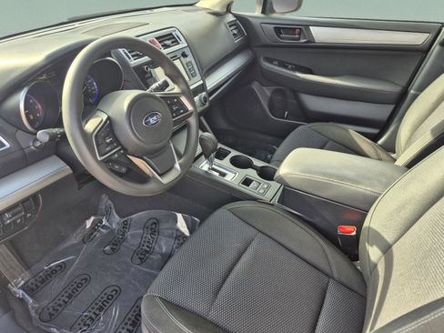 Used 2019 Subaru Outback 2.5i AWD/4WD image 16