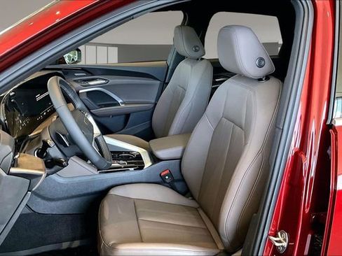 New 2025 Audi Q5 Premium Plus image 7