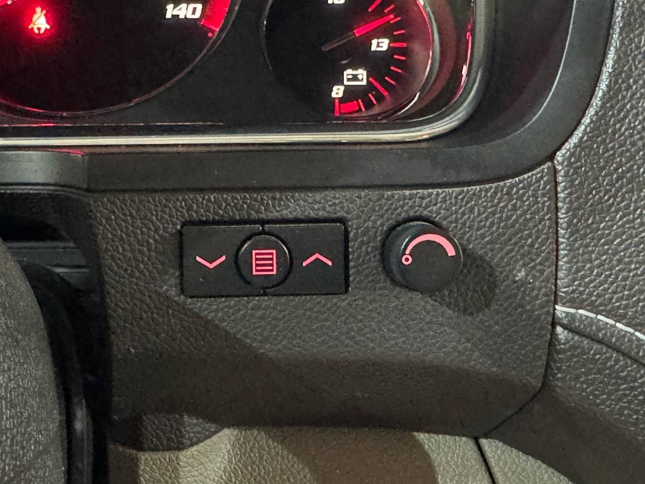 Used 2014 GMC Acadia Denali AWD/4WD image 25