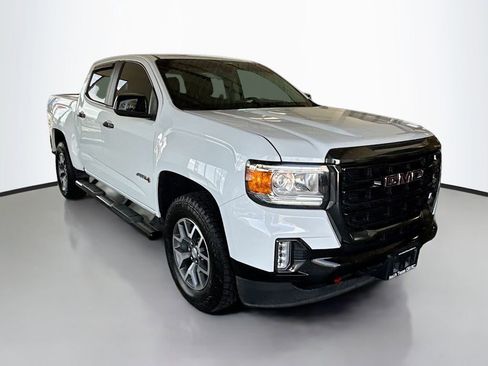 Used 2022 GMC Canyon AT4 w/ Trailering Package AWD/4WD image 3