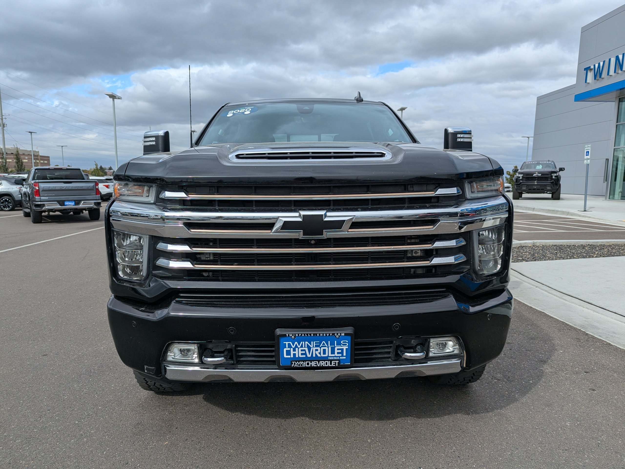 Certified 2020 Chevrolet Silverado 2500 High Country w/ Z71 Off-Road Package AWD/4WD image 4