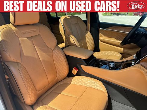 Used 2025 Jeep Grand Cherokee L Summit AWD/4WD image 29