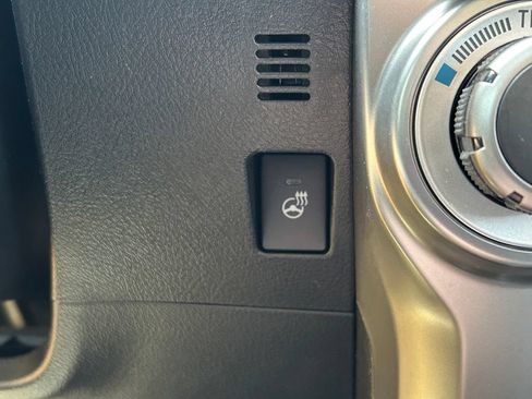 Used 2023 Toyota 4Runner Limited AWD/4WD image 30