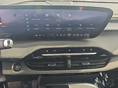 Certified 2025 Buick Enclave Sport Touring image 23