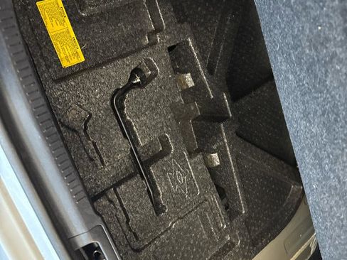 Used 2012 Toyota Camry SE w/ Leather Pkg FWD image 50