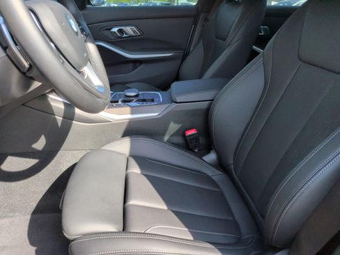 Used 2023 BMW 330i Sedan w/ Premium Package RWD image 27
