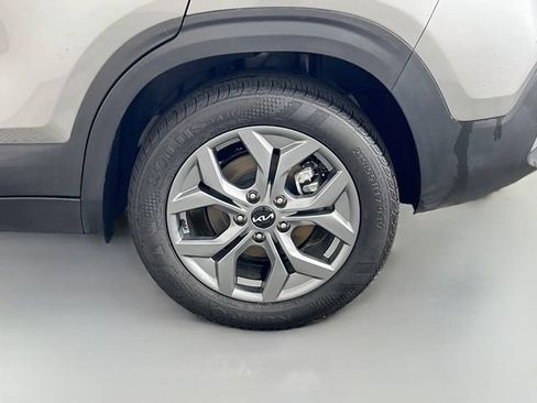 Used 2026 Kia Seltos LX AWD/4WD image 32